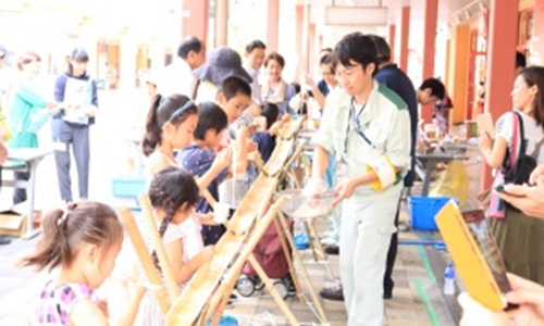 流しそうめん大会の様子