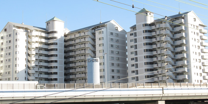 ハーバーランド神戸駅前団地の建物外観