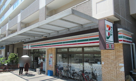 3号棟1階のコンビニエンスストア