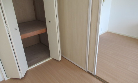 洋室と収納