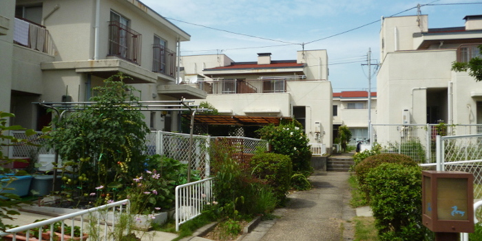タウンハウス岩岡団地外観