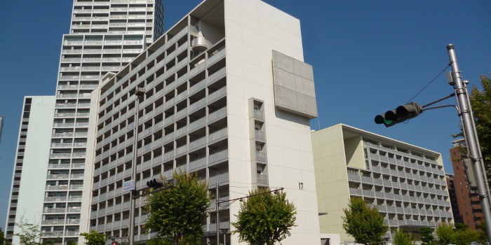 HAT神戸・脇の浜団地外観