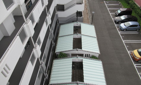 駐車場と駐輪場