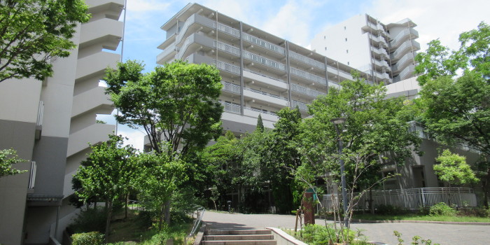 KOBE・岡本団地外観