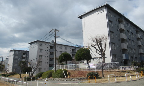 多聞台団地外観