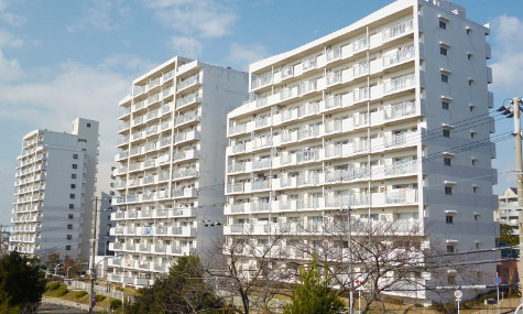 グリーンヒルズ東舞子団地の外観