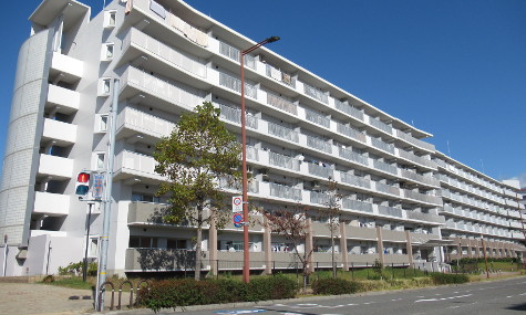 フレール須磨たかとり団地の外観