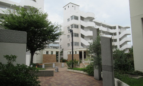 グリーンヒルズ鷹取外観